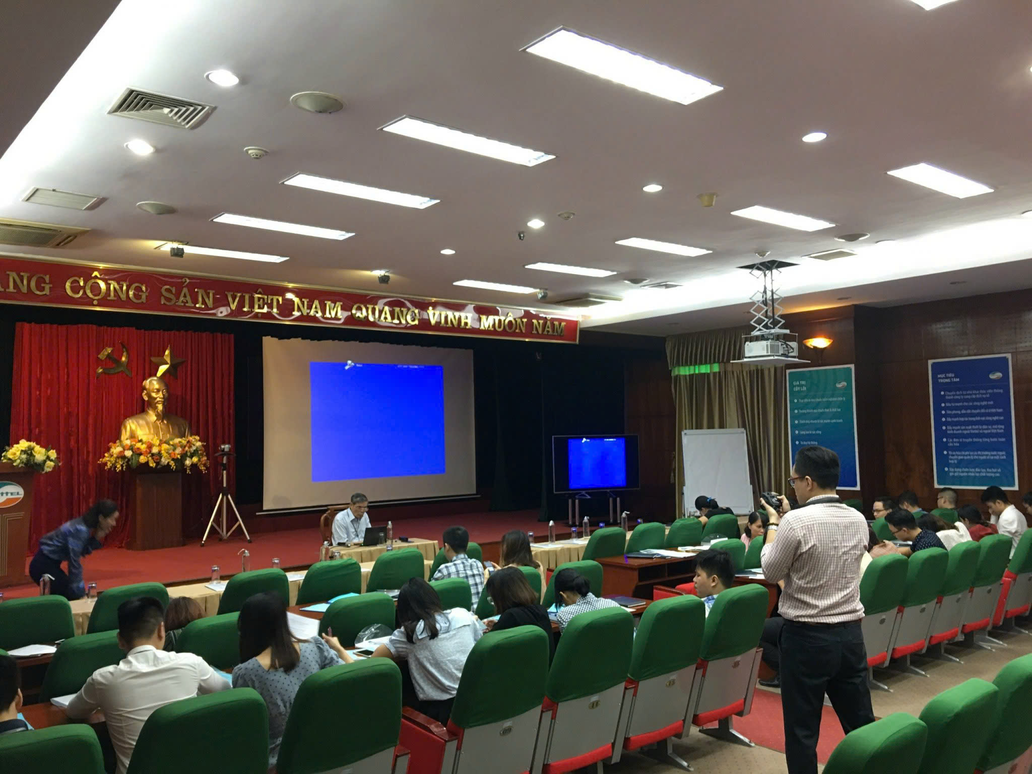 Quy trình tham gia huấn luyện an toàn lao động nhóm 2