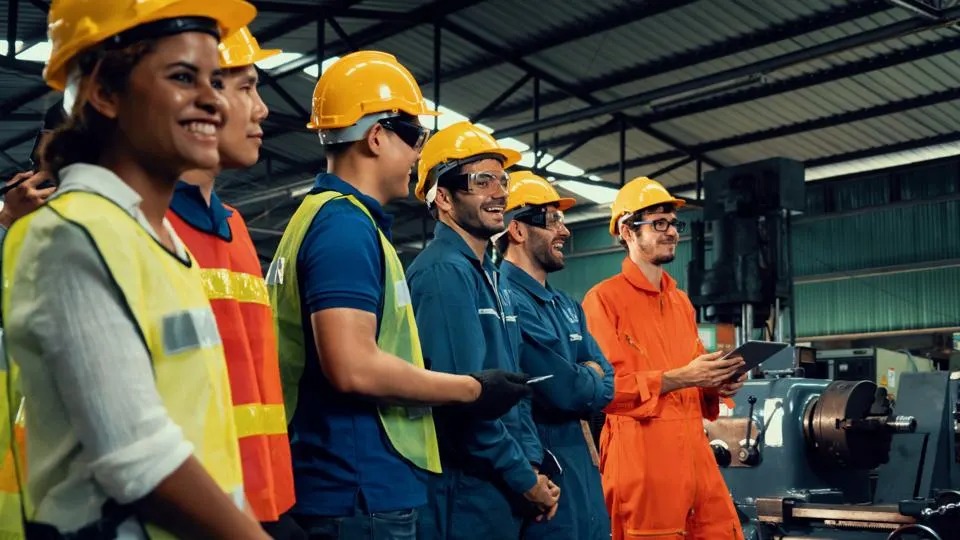 Điều kiện để được cấp thẻ an toàn lao động nhóm 3